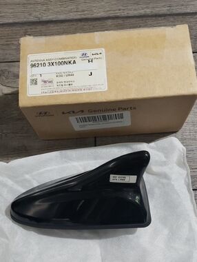 Genuine OEM AM/FM Shark Fin Antenna for 2011-2016 Elantra 96210-3X100NKA